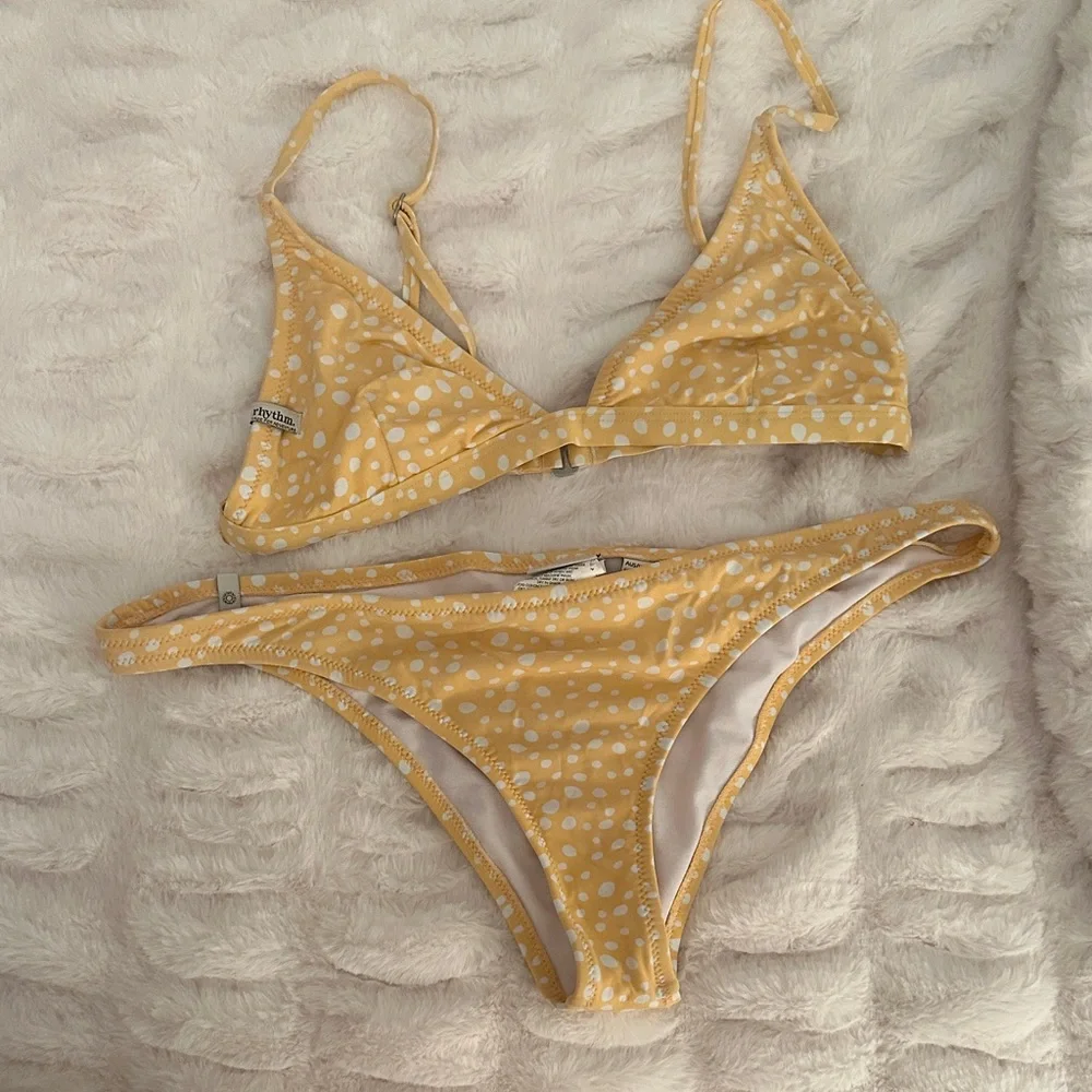 Rythm Peach Bikini - Picture 1 of 3